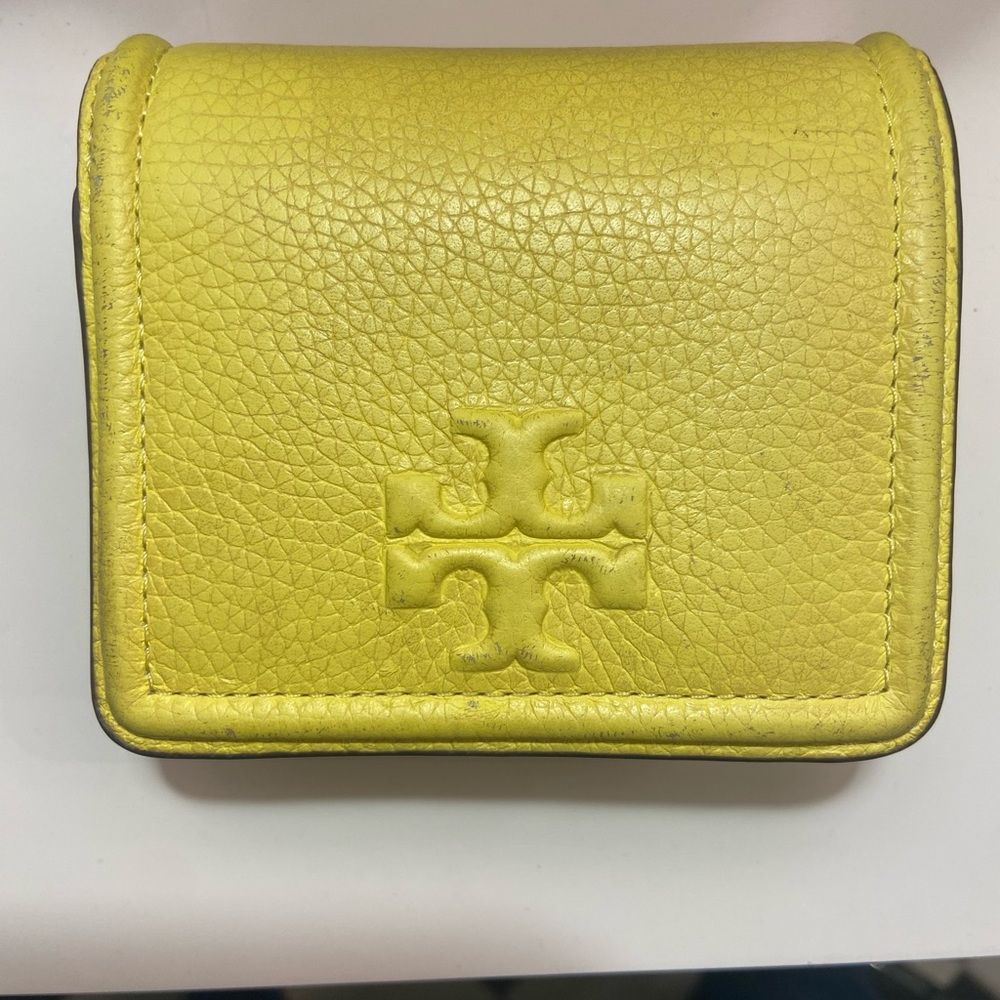 Tory Burch Logo McGraw Zip Wallet - Lime Yellow